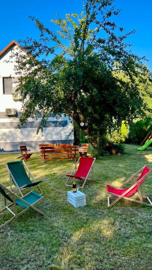 Aparthotel W Dolinie Stawow Zator By Housine Las Exterior photo